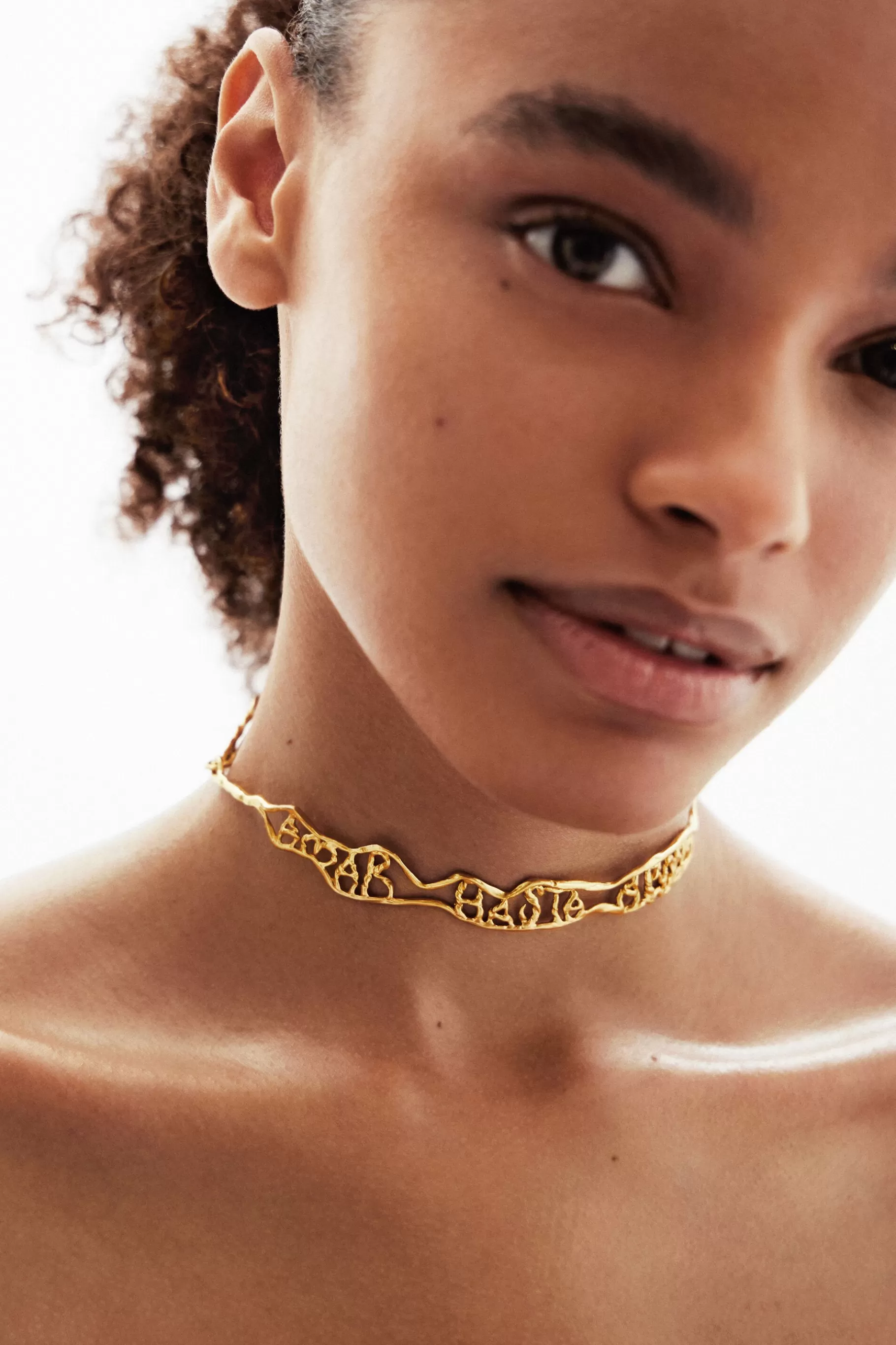 Desigual Choker mensaje estrecho baño oro Zalio*Mujer Joyería