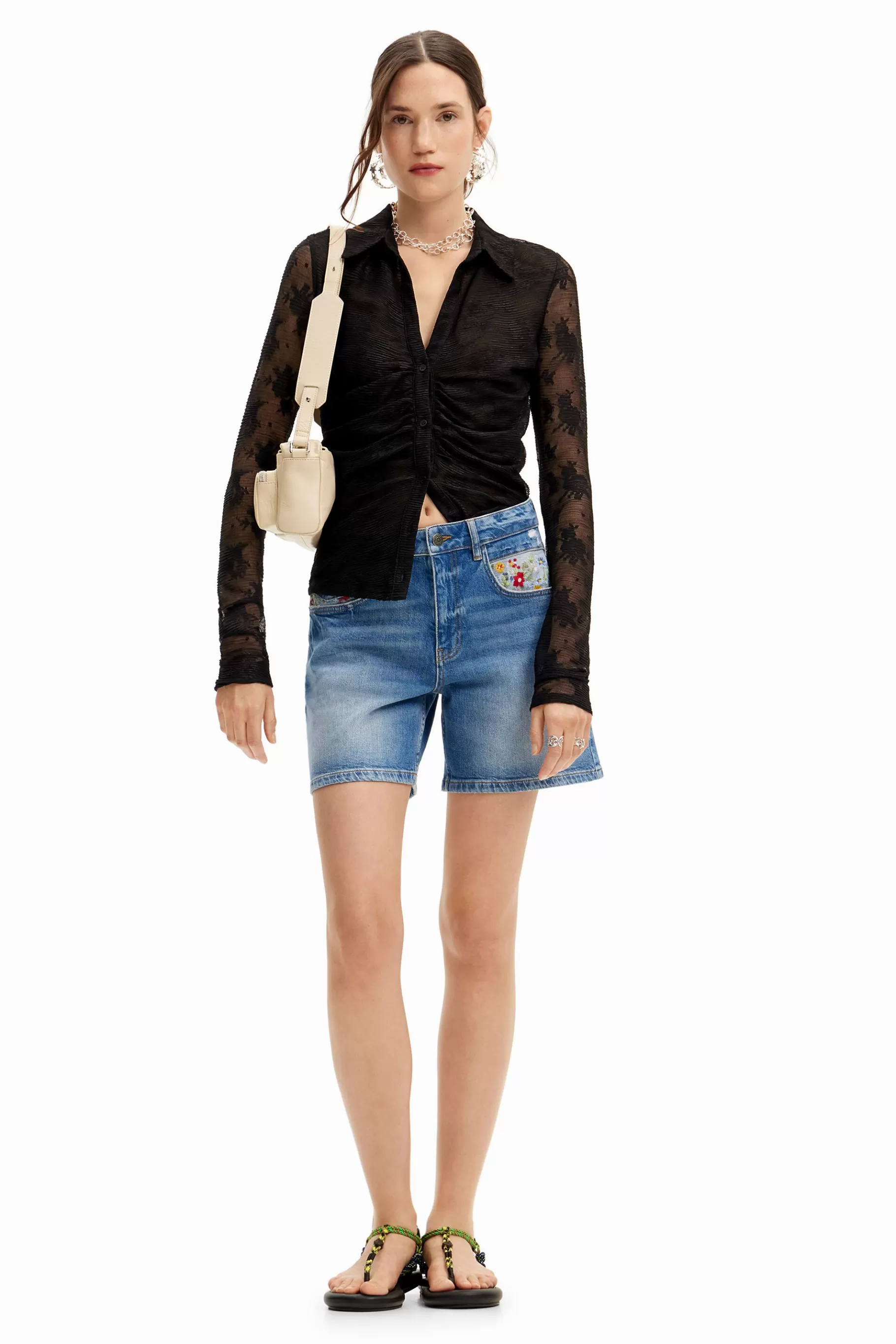 Desigual Short denim bordados*Mujer Vaqueros